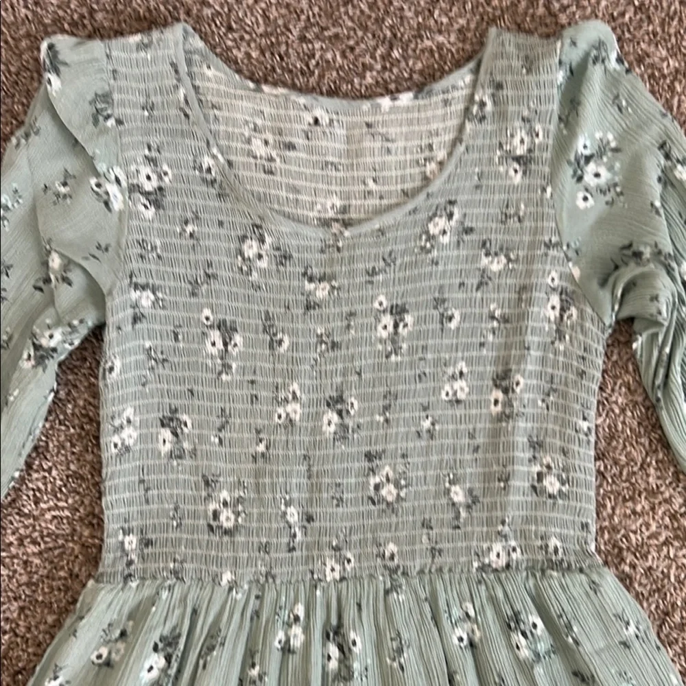Mikarose:Floral Green Long Sleeve Dress - Picture 4 of 7